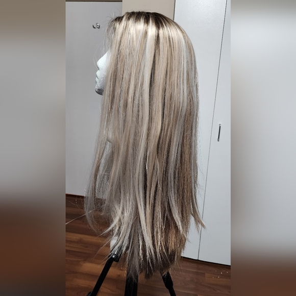 Bellami Synthetic wig - Picture 3 of 6